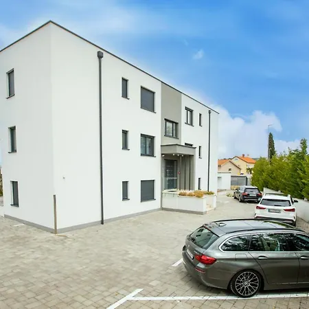 Apartment Muzini