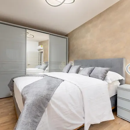 Appartement Muzini *